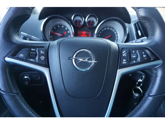 Opel Zafira Tourer 1.4 Cosmo 7persoons - 2013 Benzine 21