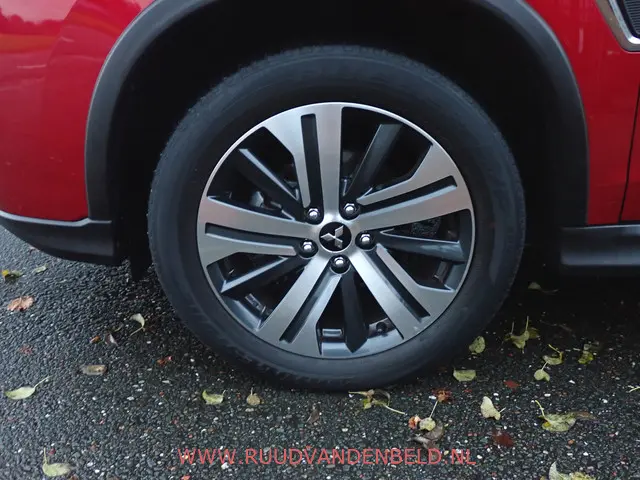 Mitsubishi ASX 2.0 Instyle 2019 Benzine 27