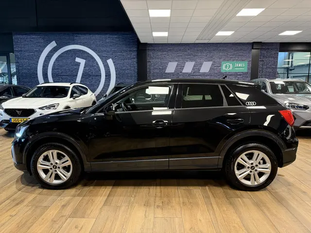 Audi Q2 35 TFSI Prestige 2022 Benzine 2