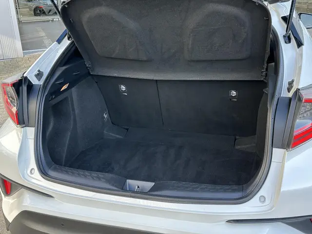 Toyota C-HR 1.8 Hybrid Style 2018 Hybride Benzine 39
