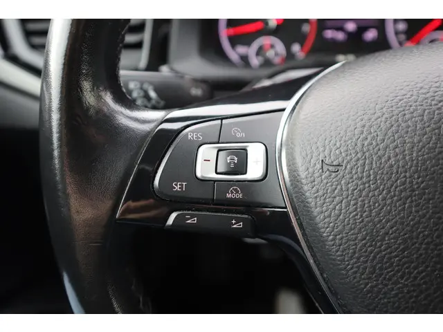 Volkswagen Polo 1.0 TSI COMFORTLINE 2021 Benzine 20