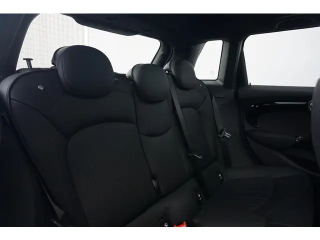 MINI 5-Deurs Cooper S Chili 2020 Benzine 8