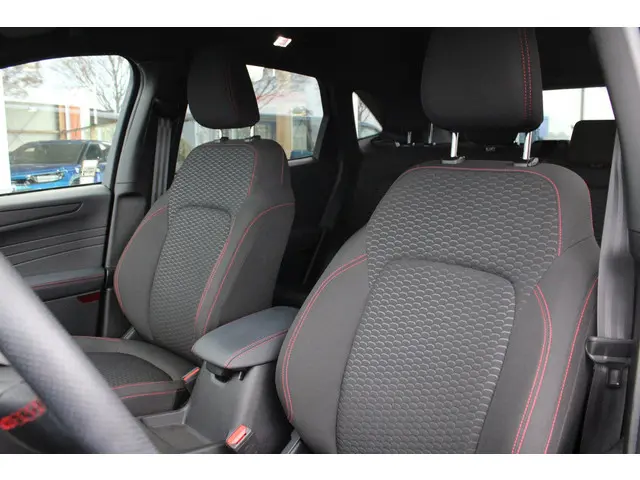 Ford Kuga 2.5 FHEV ST-Line 2024 Hybride Benzine 10