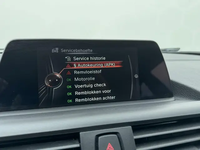 BMW 2 Serie Coupé 218i M Sport Trekhaak 2016 Benzine 19