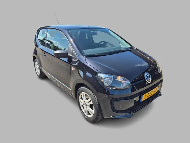 Volkswagen up! 1.0 high up! 75pk Airco, Navi 2012 Benzine 2