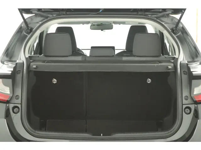 Toyota Yaris 1.5 Hybrid Active 2023 Hybride Benzine 23