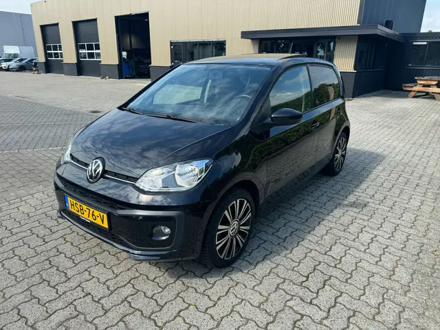 Volkswagen up! 1.0 BMT high up! 2018 Benzine 21