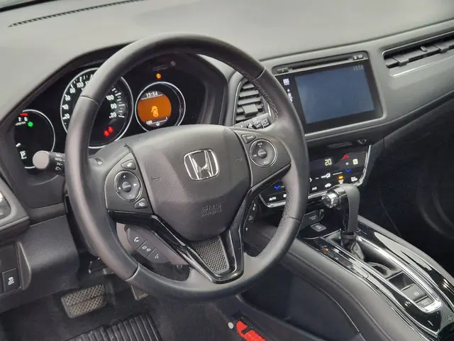 Honda HR-V 1.5 i-VTEC Executive 2016 Benzine 3