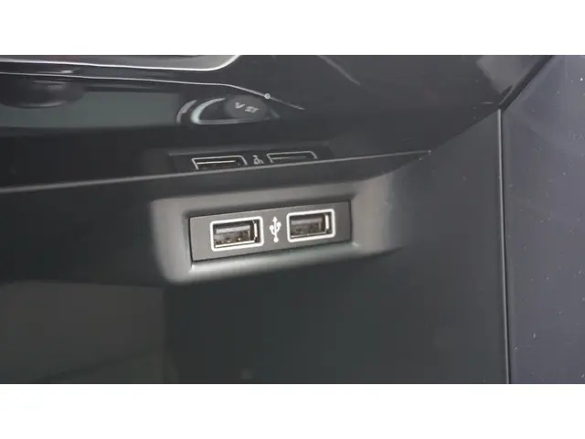 Volkswagen T-Roc 1.5 TSI 150pk Sport 2019 Benzine 45