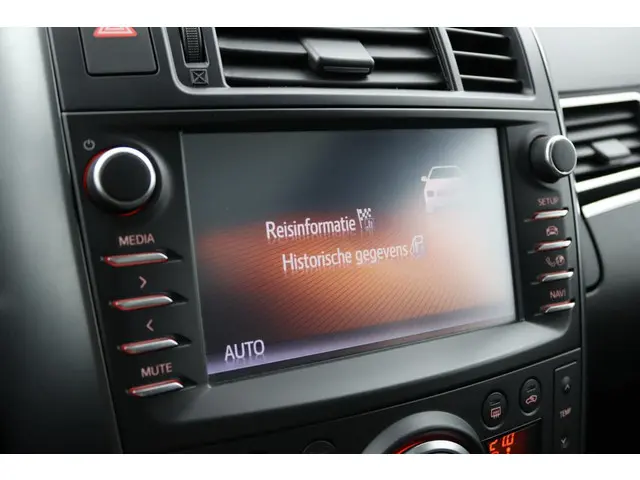 Toyota Verso 1.8 VVT-i SkyView Edition 2018 Benzine 46