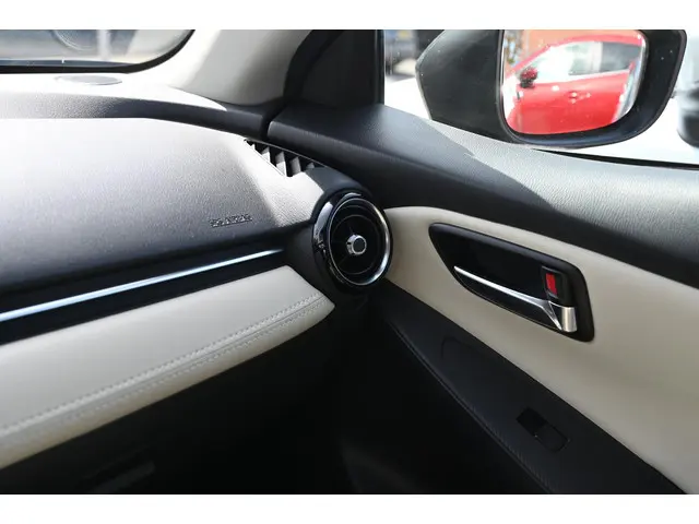 Mazda 2 Skyactiv-G 90 5MT Skylease GT 2016 Benzine 30