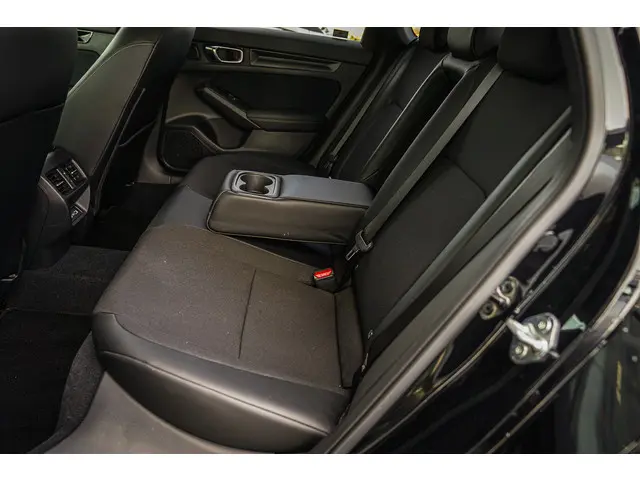 Honda Civic 2.0i e:HEV SPORT 2023 Hybride Benzine 29