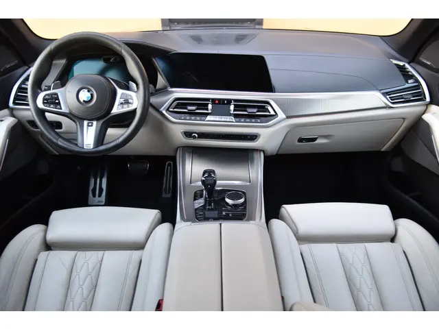 BMW X5 xDrive40i M-Sport High Executive 2018 Benzine 3