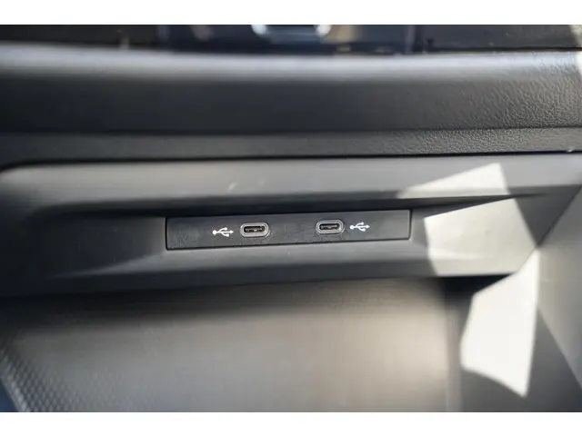 Volkswagen Golf 1.5 TSI Style 2022 Benzine 33