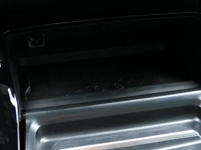 Peugeot 2008 1.2 Hybrid 145 Allure 2025 Hybride Benzine 27