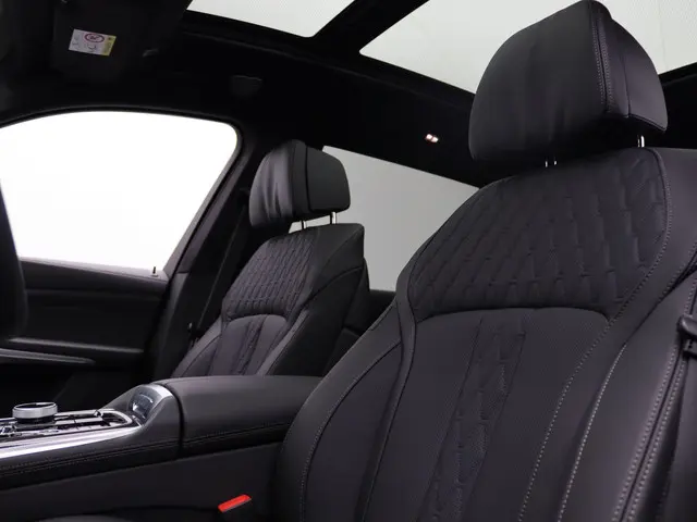 BMW X7 xDrive40i 2025 Benzine 13