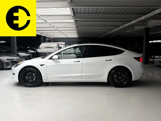 Tesla Model 3 Standard RWD Plus 60 kWh 2021 Elektrisch 19
