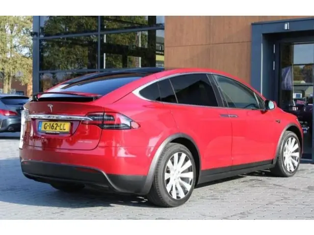 Tesla Model X Long Range 2019 Elektrisch 6