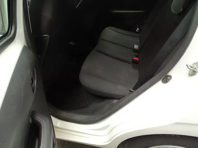 Peugeot 108 1.0 e-VTi Active 2017 Benzine 13