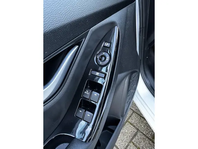 Hyundai ix20 1.4i Go! 2017 Benzine 12