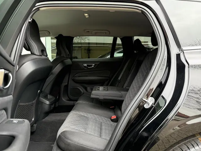 Volvo V60 2.0 B3 Core 2022 Benzine 6