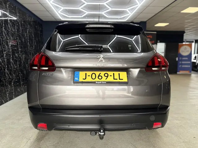 Peugeot 2008 1.2 PureTech Blue Lion 2019 Benzine 6