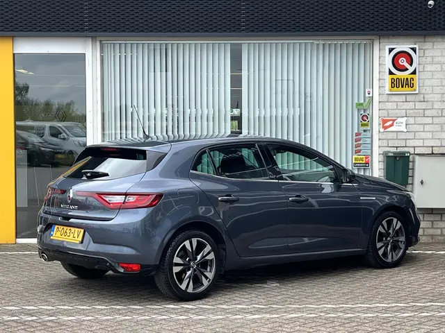 Renault Mégane 1.3 TCe 140 EDC Intens 2020 Benzine 25