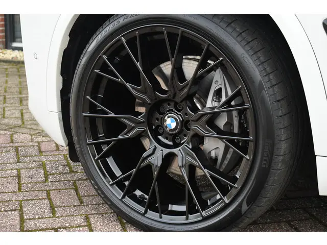 BMW X5 xDrive50e M-Sport 2023 Hybride Benzine 76