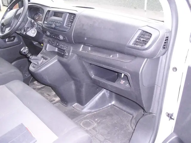 Citroën Jumpy 1.5 BlueHDI 100 M Club 2023 Diesel 6