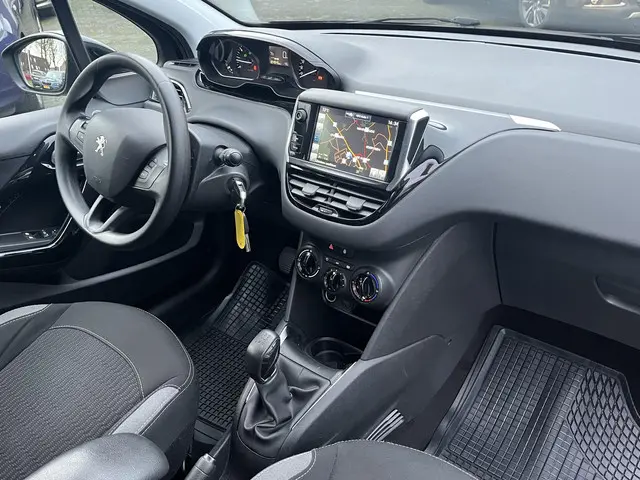 Peugeot 208 1.2 PureTech Blue Lion 2017 Benzine 13