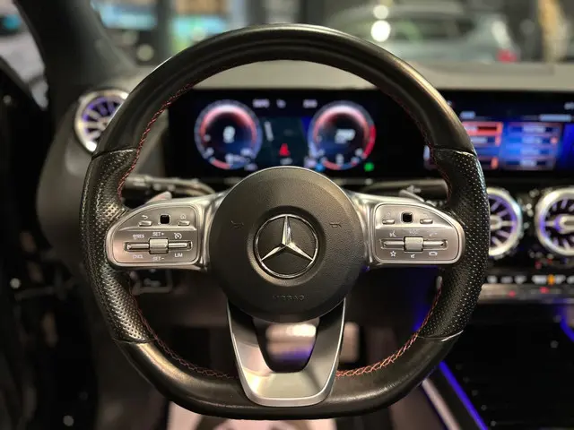 Mercedes-Benz GLA 200 AMG|PANO|SFEER|MEMORY 2021 Benzine 14