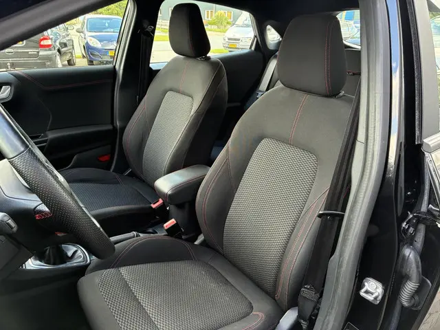 Ford Puma HELAAS VERKOCHT!!! 2023 Benzine 8