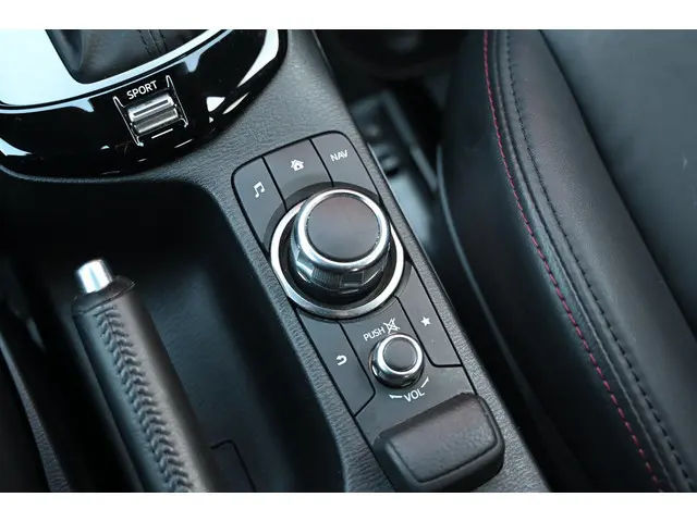 Mazda CX-3 SkyActiv-G 120 automaat GT-M 2015 Benzine 23