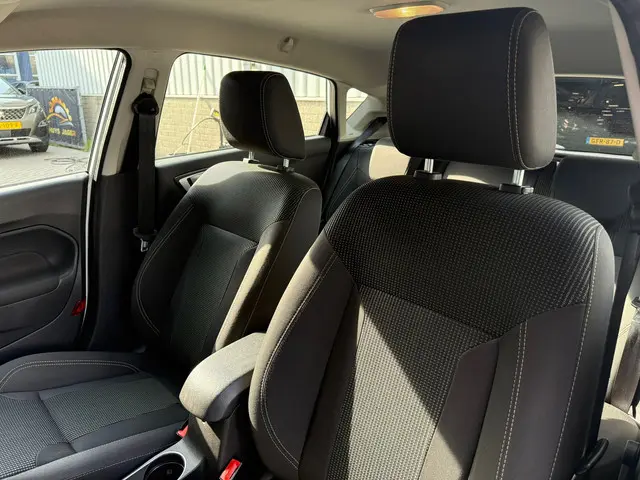 Ford Fiesta 1.0 EcoBoost Titanium 2016 Benzine 34