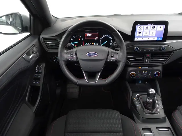Ford Focus 1.0 EcoBoost ST Line Business- 2019 Benzine 6