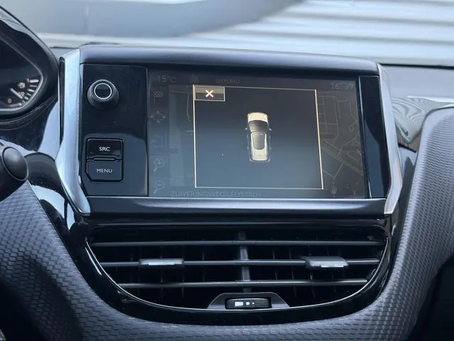 Peugeot 2008 1.2 VTi Allure 2014 Benzine 16