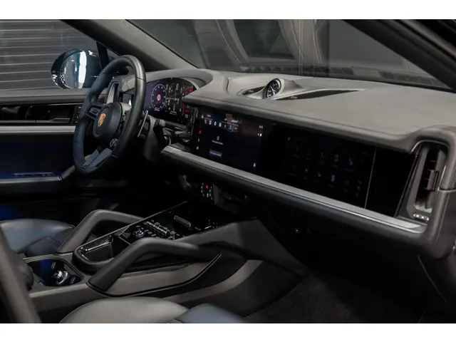 Porsche Cayenne Coupé 3.0 E-Hybrid 2024 Hybride Benzine 18
