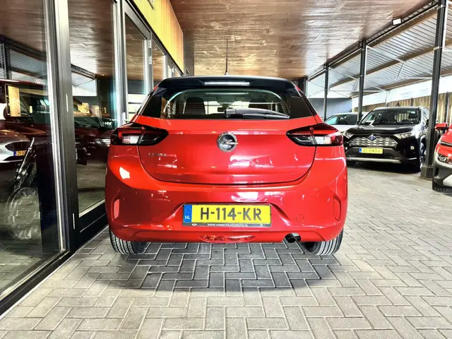 Opel Corsa 1.2 Edition rood 2020 Benzine 17