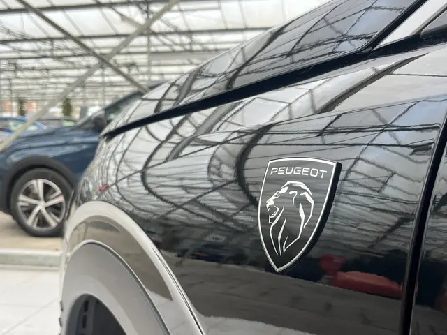 Peugeot 3008 Hybrid 136 GT 2024 Hybride Benzine 5