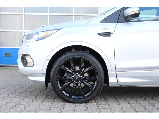 Ford Kuga 1.5 EcoBoost ST Line 2017 Benzine 36