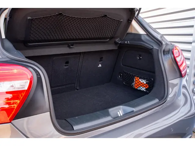 Mercedes-Benz A-Klasse 180 Ambition 2013 Benzine 30