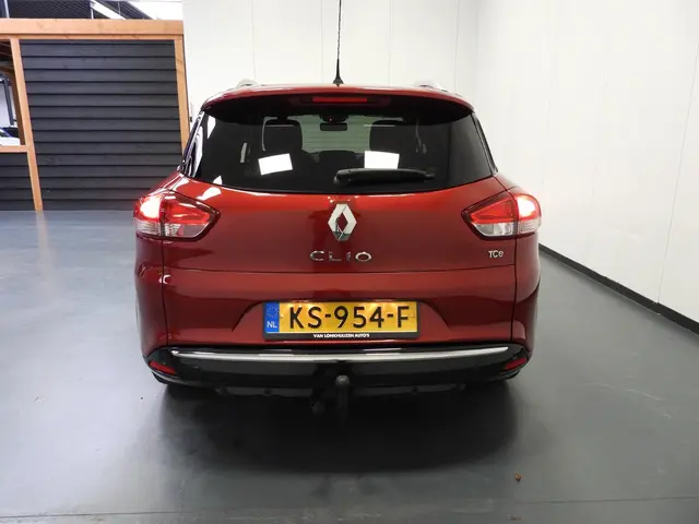 Renault Clio Estate 0.9 TCe Limited 2016 Benzine 29