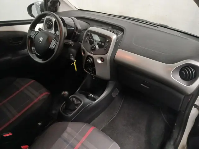 Peugeot 108 1.0 e-VTi Active Schadeauto!! 2016 Benzine 15