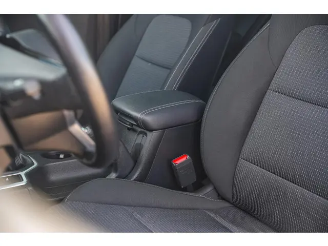 Kia Sportage 1.6 GDI DynamicLine 2021 Benzine 24