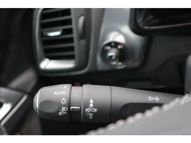 DS DS 5 1.6 THP Business Executive 2016 Benzine 22