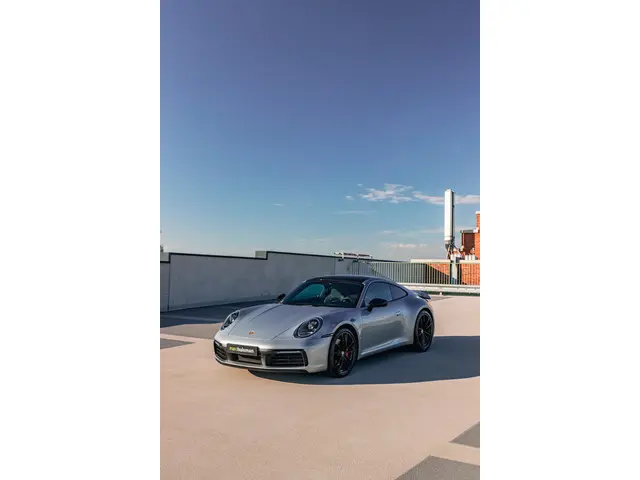 Porsche 911 3.0 Carrera 4S 2021 Benzine 82