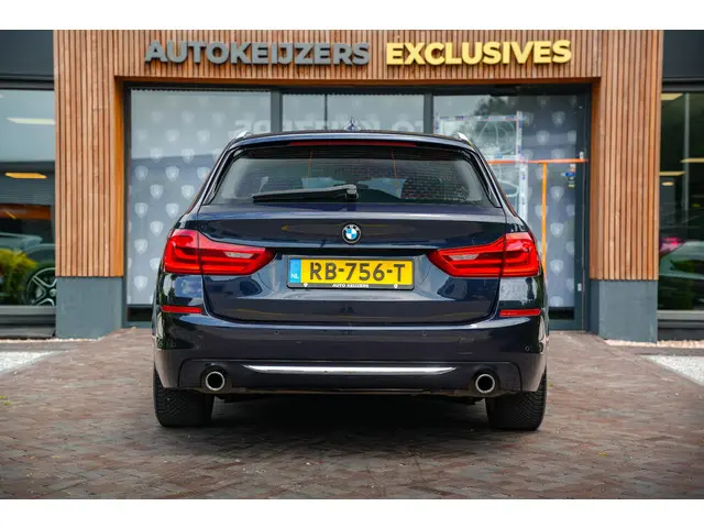 BMW 5 Serie Touring 520i Executive 2017 Benzine 9