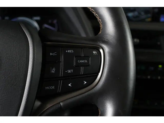 Lexus UX 250h Executive Line 2019 Hybride Benzine 15