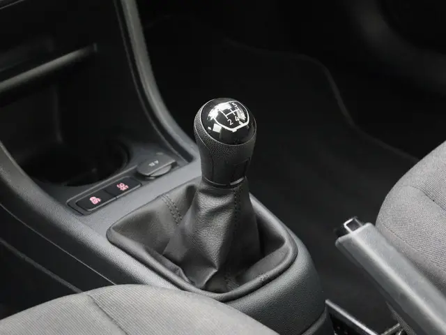 Volkswagen up! 1.0/60PK BMT move up! 2019 Benzine 12