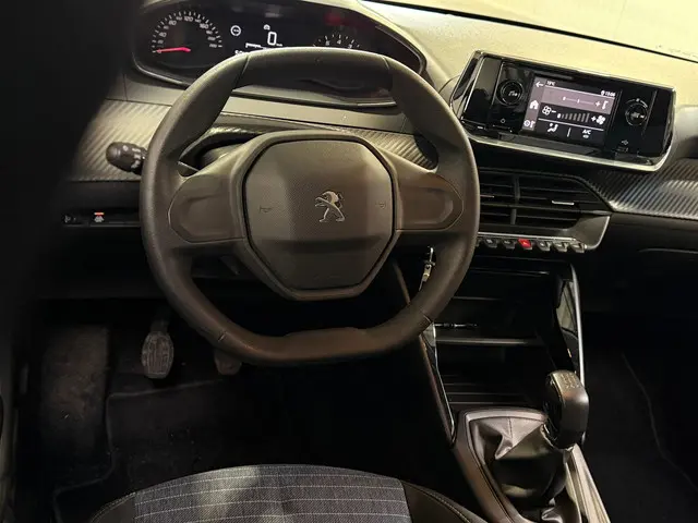 Peugeot 208 1.2 PureTech Like 1e eigenaar 2021 Benzine 9